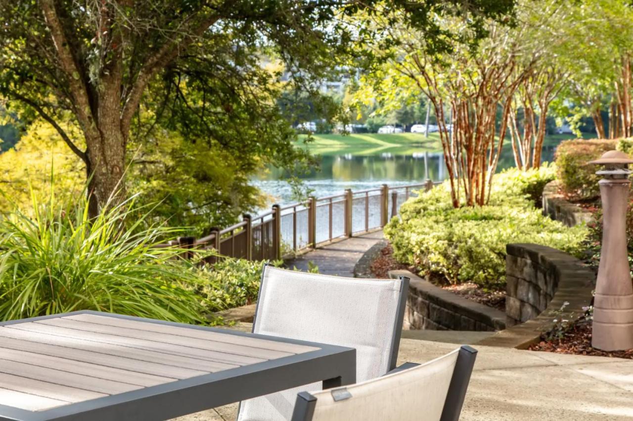 Hotel Indigo Jacksonville-Deerwood Park By Ihg Bagian luar foto