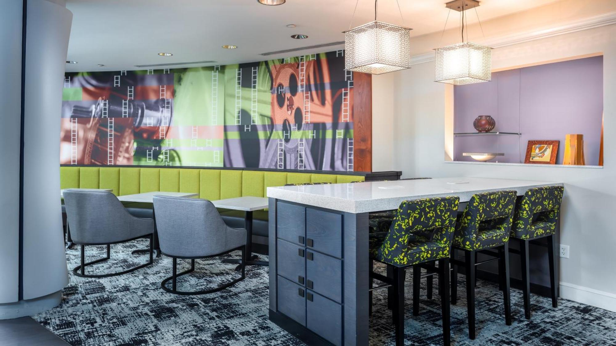 Hotel Indigo Jacksonville-Deerwood Park By Ihg Bagian luar foto