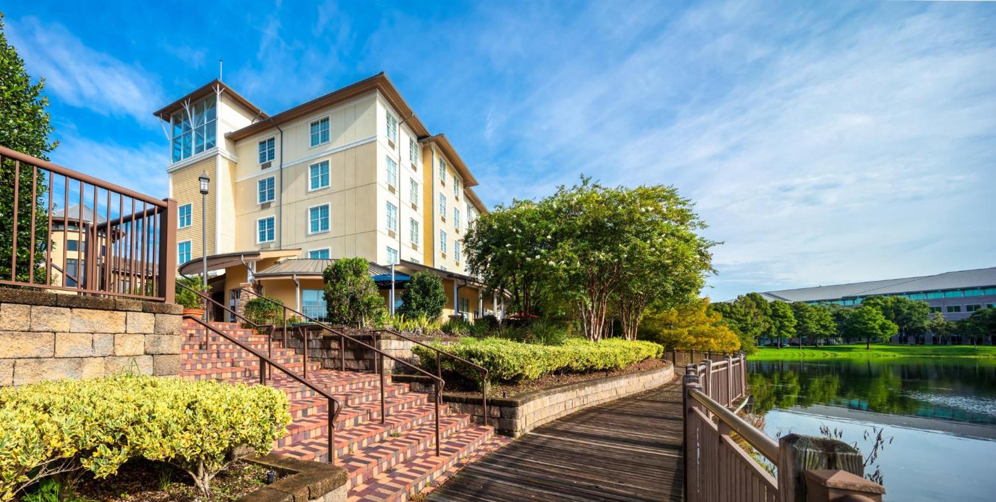 Hotel Indigo Jacksonville-Deerwood Park By Ihg Bagian luar foto