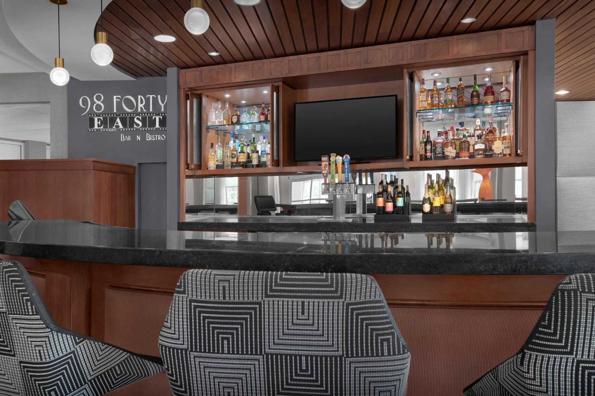 Hotel Indigo Jacksonville-Deerwood Park By Ihg Bagian luar foto