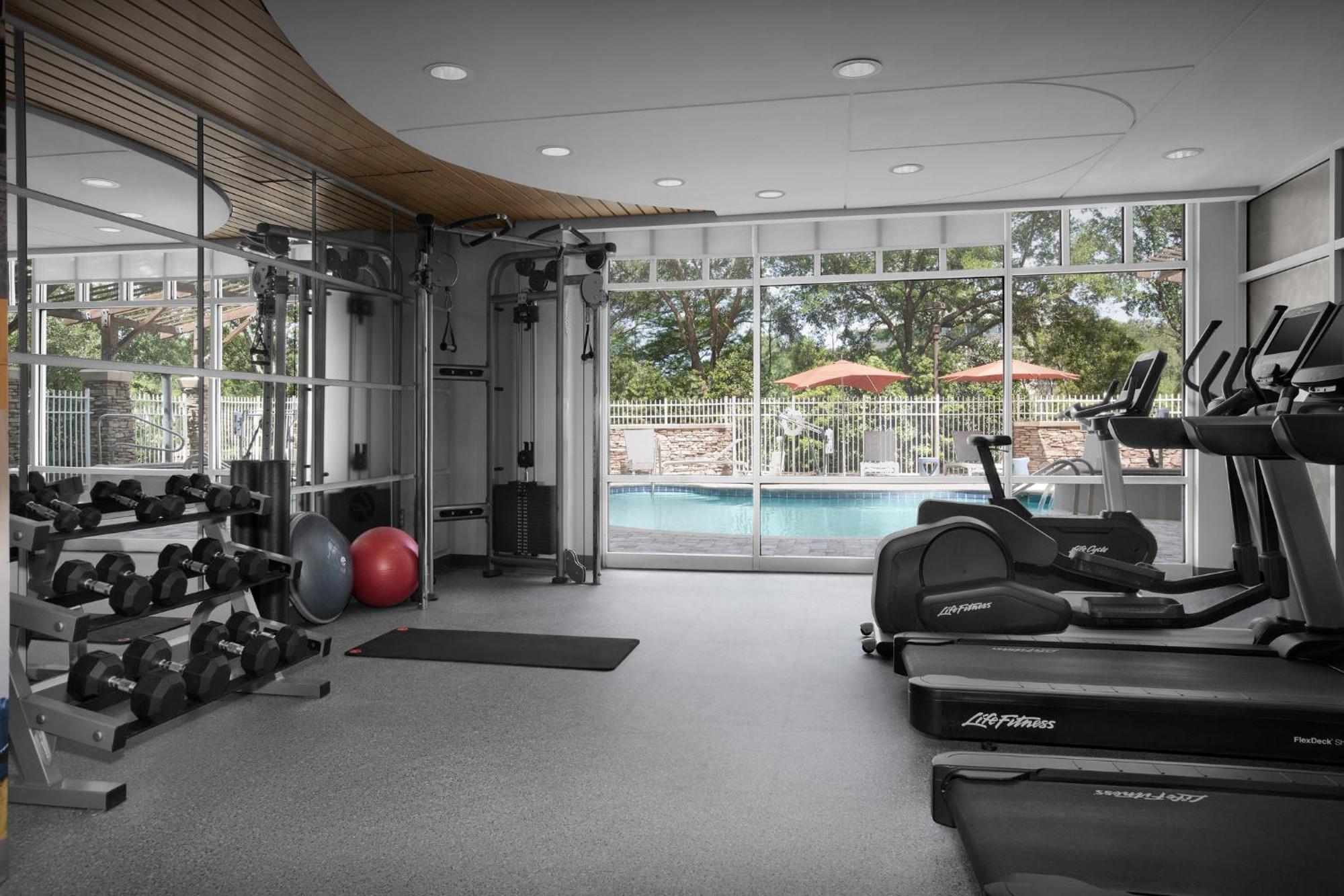 Hotel Indigo Jacksonville-Deerwood Park By Ihg Bagian luar foto