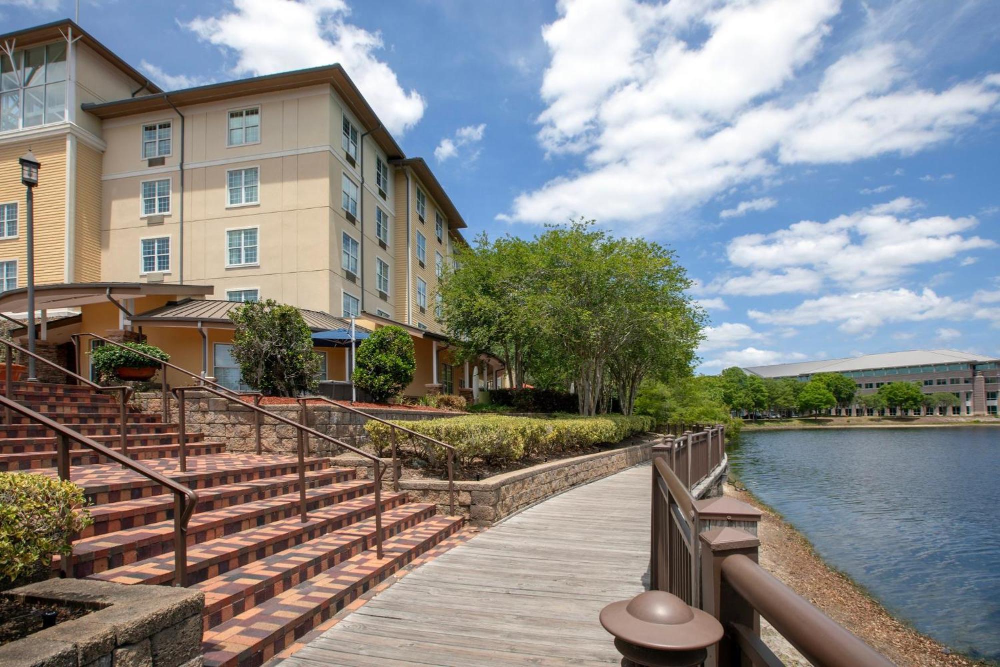 Hotel Indigo Jacksonville-Deerwood Park By Ihg Bagian luar foto