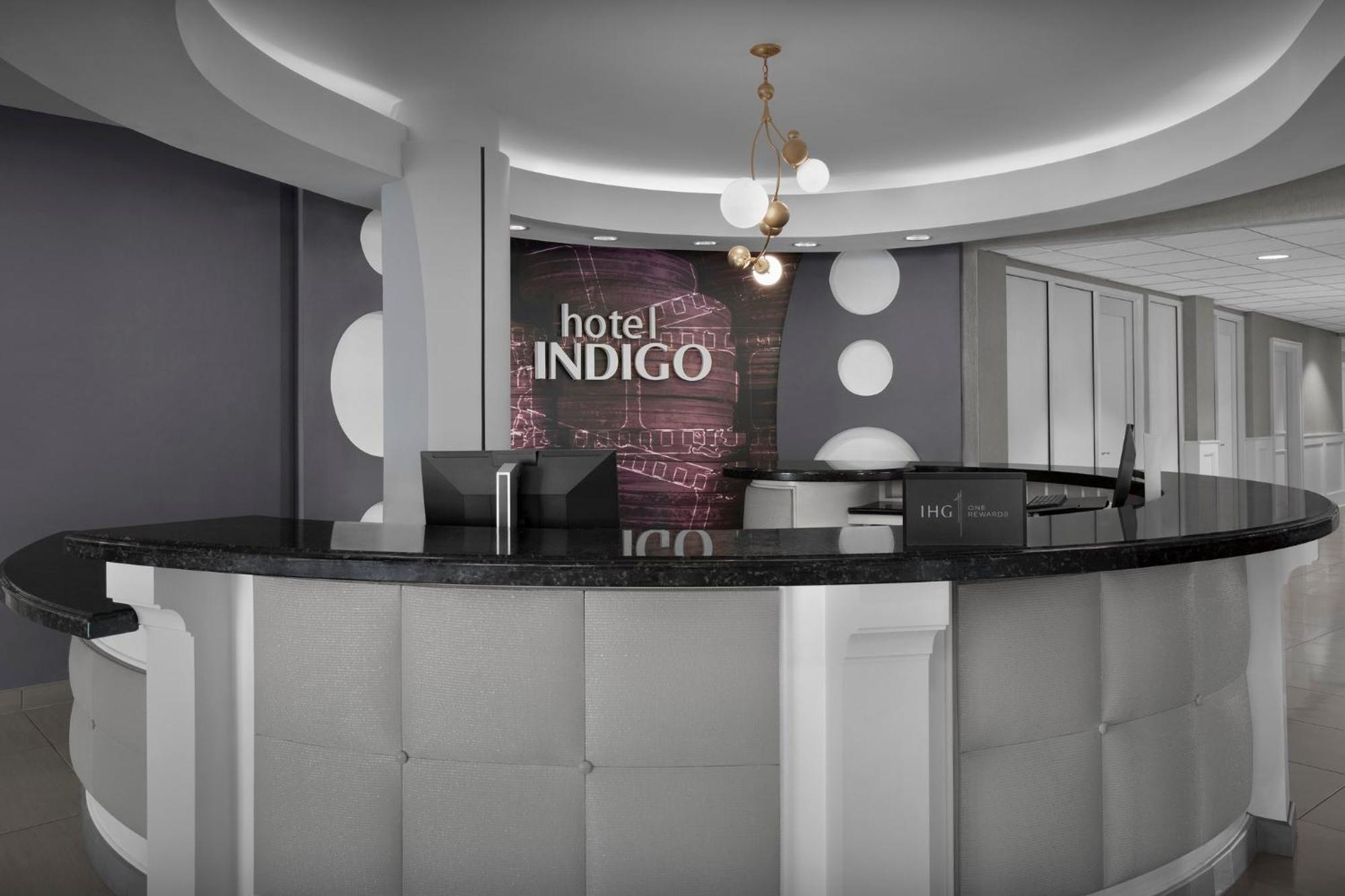Hotel Indigo Jacksonville-Deerwood Park By Ihg Bagian luar foto